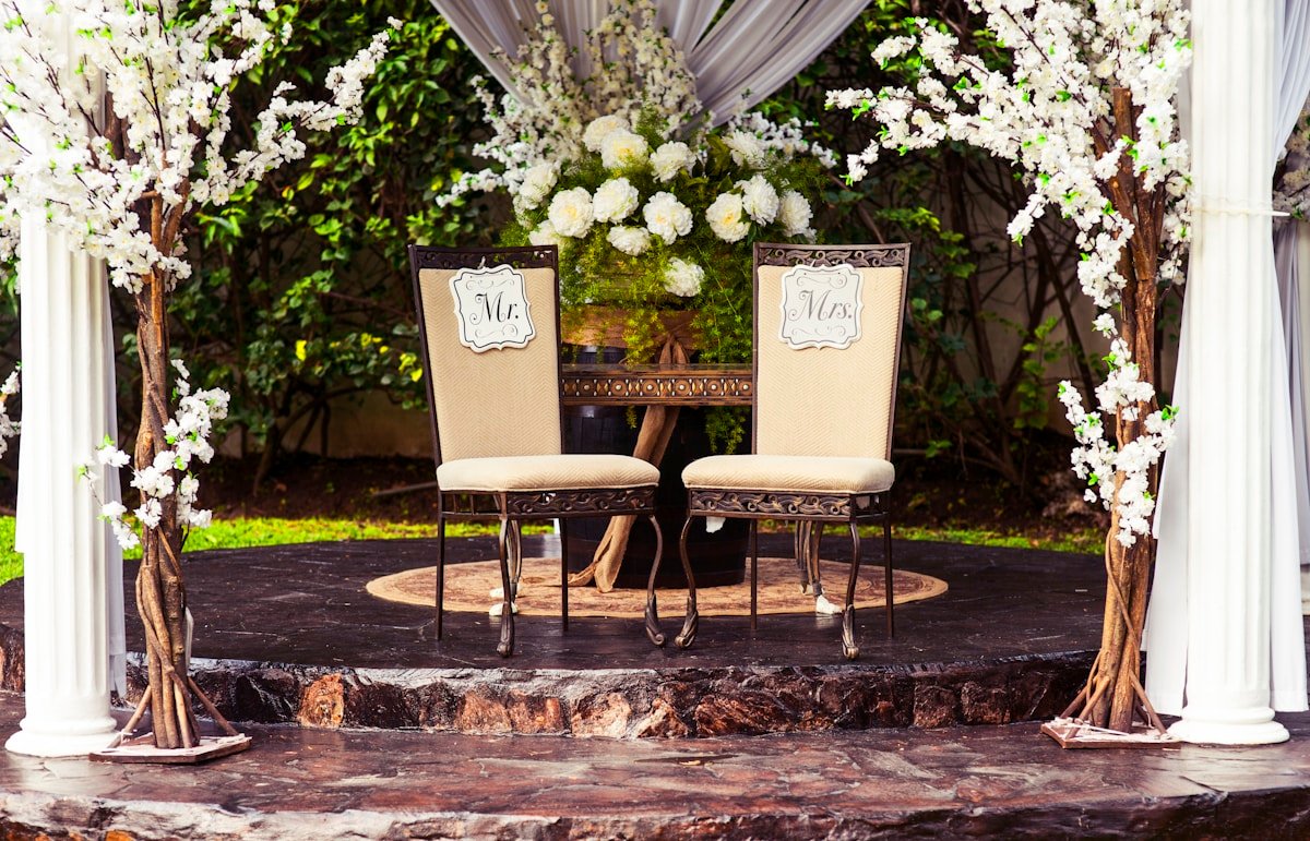 Round Dining Tables Set for Reception — Ultimate Party Rentals